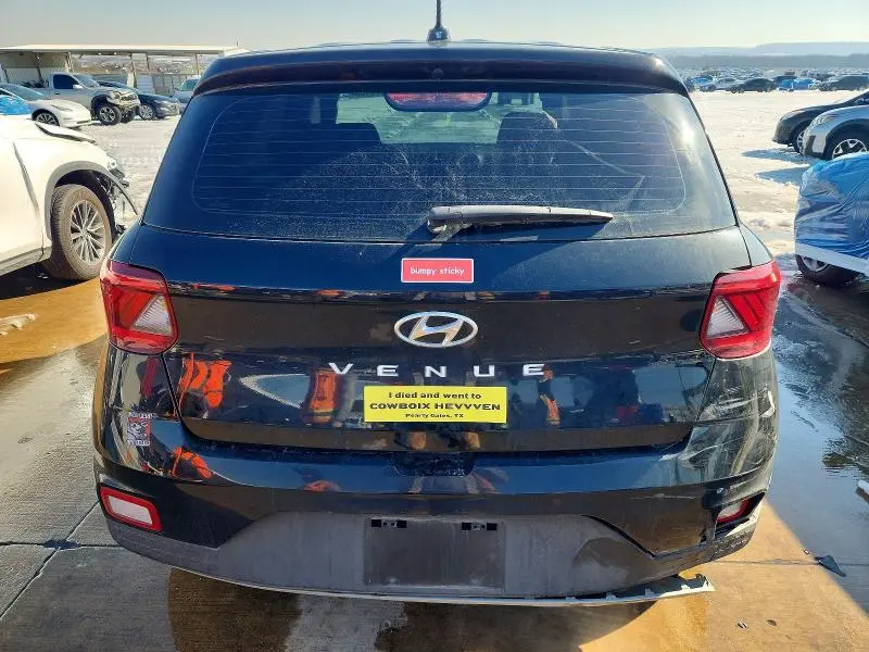 2023 HYUNDAI VENUE SE  