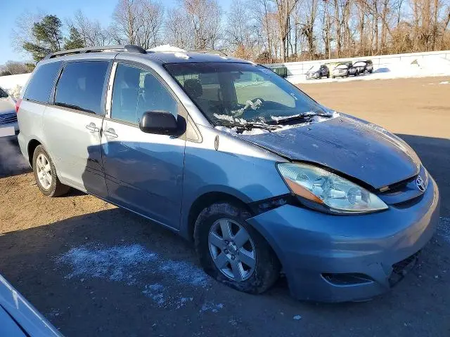 2010 TOYOTA SIENNA LE 7-PASSENGER  
