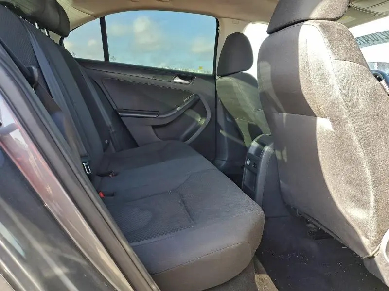 2014 VOLKSWAGEN JETTA BASE  