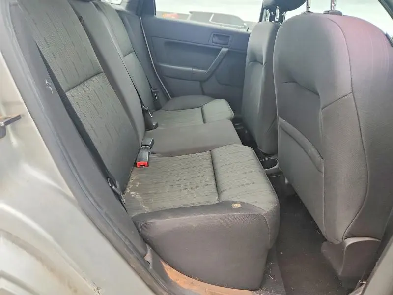 2011 FORD FOCUS SE  