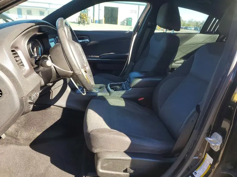 2015 DODGE CHARGER SE  