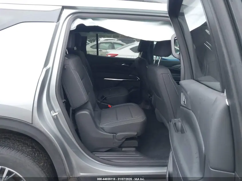 2025 CHEVROLET TRAVERSE AWD LT