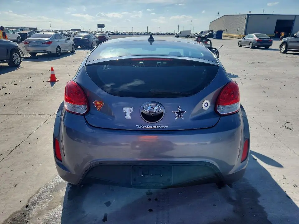 2017 HYUNDAI VELOSTER BASE  