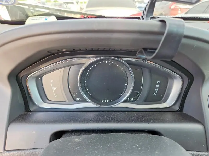 2017 VOLVO XC60 T6 DYNAMIC  