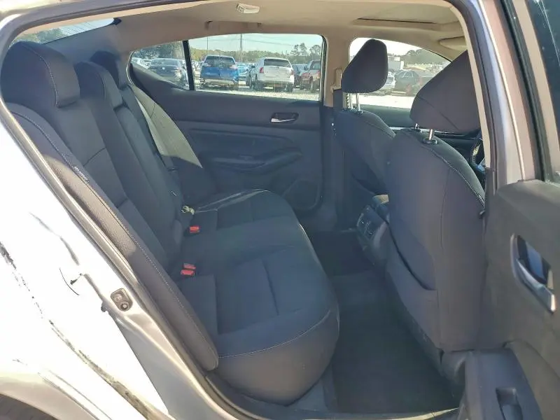 2019 NISSAN ALTIMA SV  