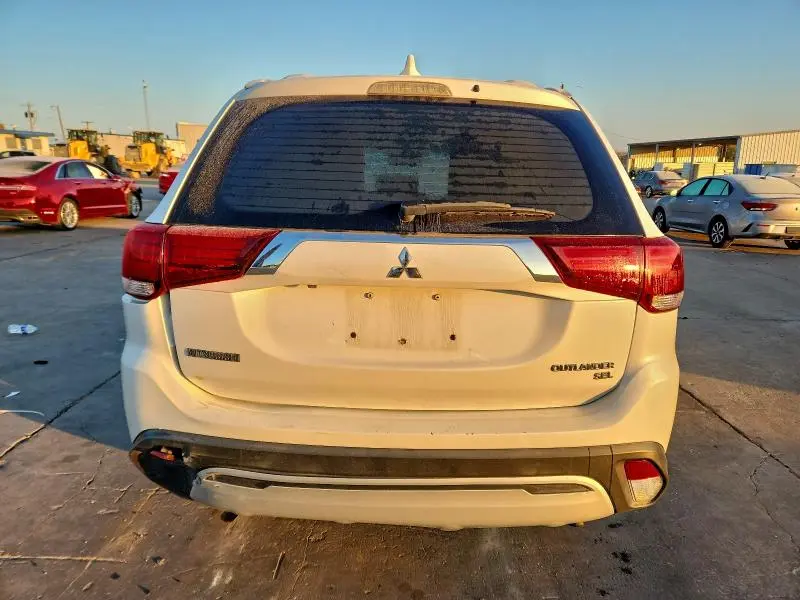 2019 MITSUBISHI OUTLANDER SE  