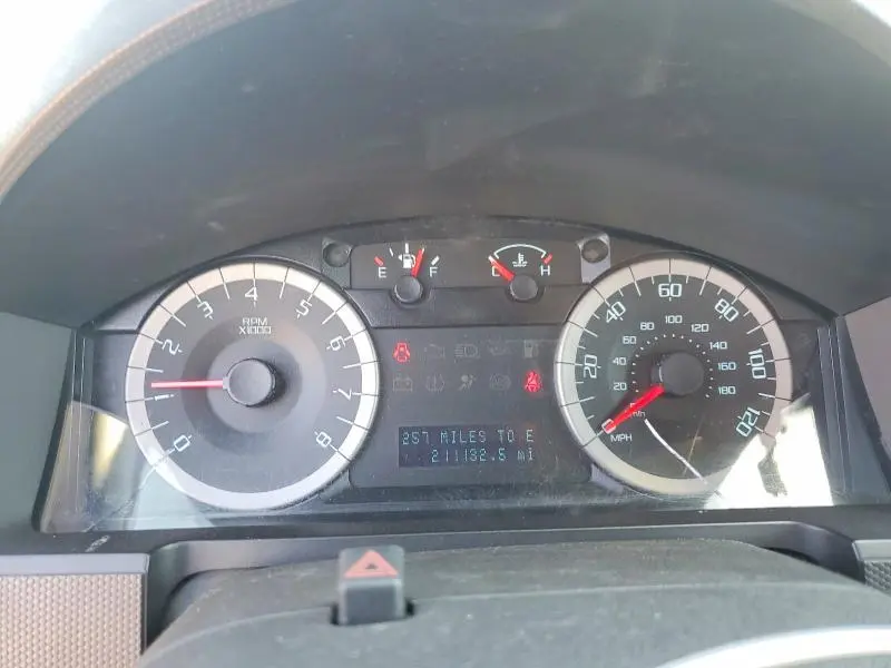 2010 FORD ESCAPE LIMITED  