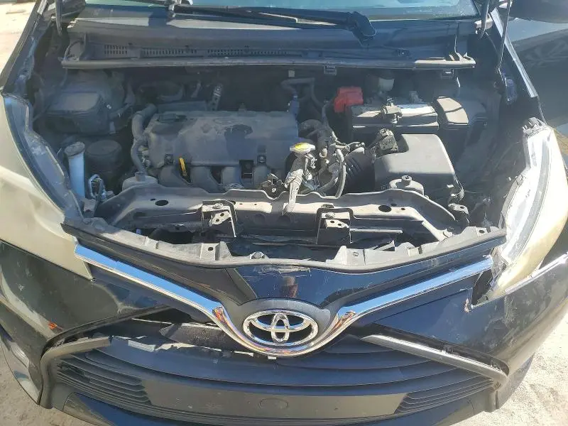 2015 TOYOTA YARIS   