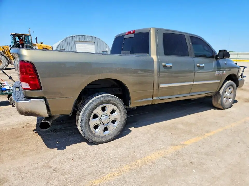 2015 RAM 2500 SLT  