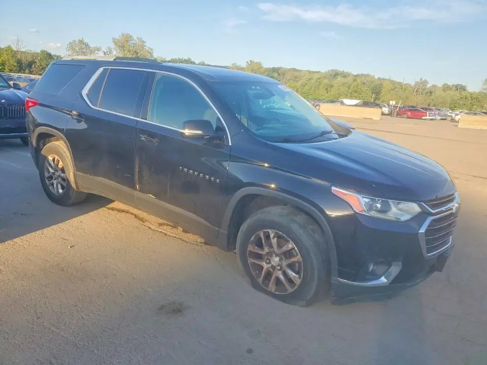 2018 CHEVROLET TRAVERSE LT  