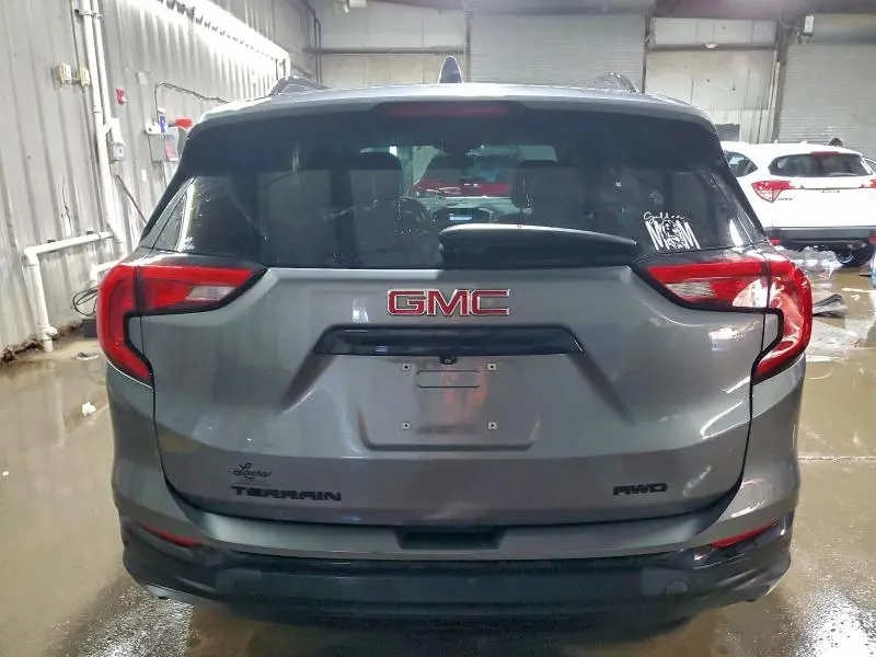 2021 GMC TERRAIN SLT  
