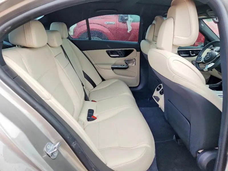2024 MERCEDES-BENZ C 300  