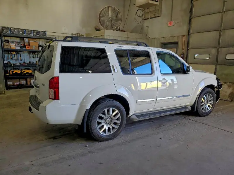2011 NISSAN PATHFINDER S  