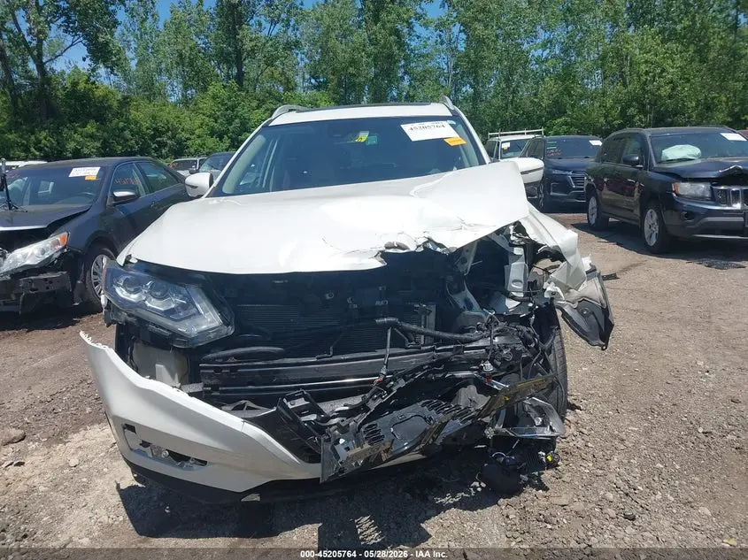 2018 NISSAN ROGUE SL
