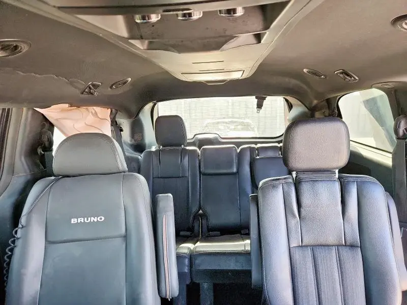 2014 CHRYSLER TOWN & COUNTRY S  
