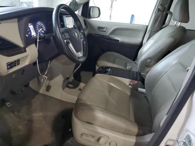 2015 TOYOTA SIENNA XLE  