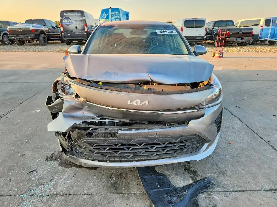 2023 KIA RIO S  
