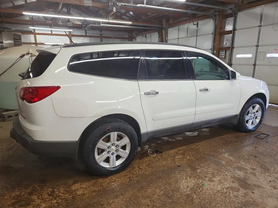 2012 CHEVROLET TRAVERSE LT  