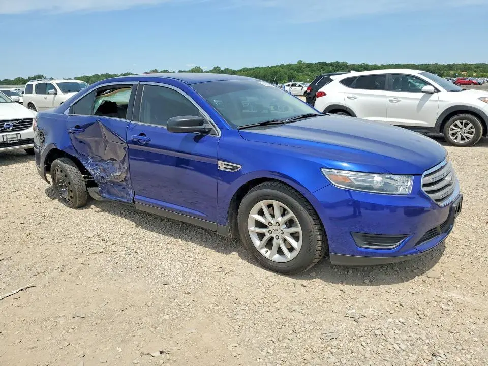 2015 FORD TAURUS SE  