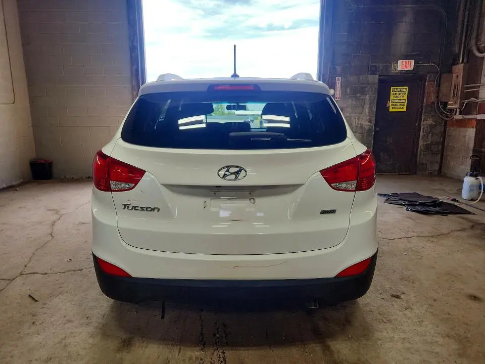2014 HYUNDAI TUCSON SE  