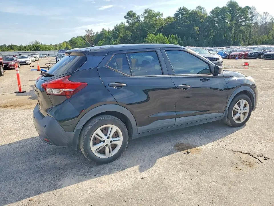 2020 NISSAN KICKS S  