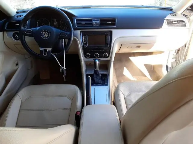 2012 VOLKSWAGEN PASSAT SE