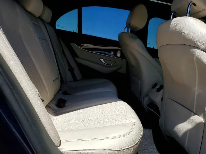 2017 MERCEDES-BENZ E 300 4MATIC  