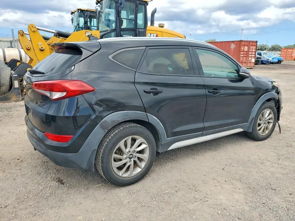 2017 HYUNDAI TUCSON SE PLUS  