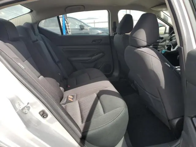 2023 NISSAN ALTIMA SV  