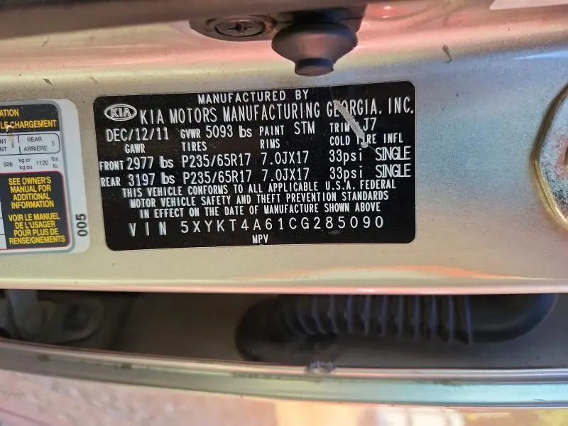 2012 KIA SORENTO LX  