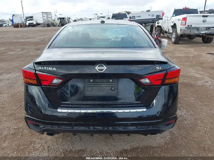 2022 NISSAN ALTIMA SL FWD