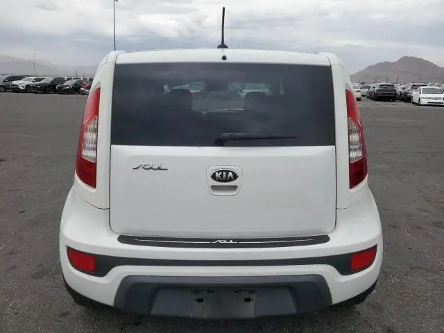 2013 KIA SOUL +  