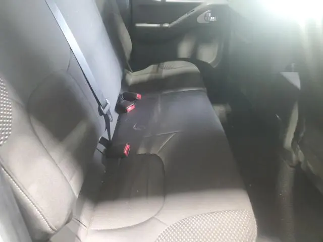 2019 NISSAN FRONTIER S