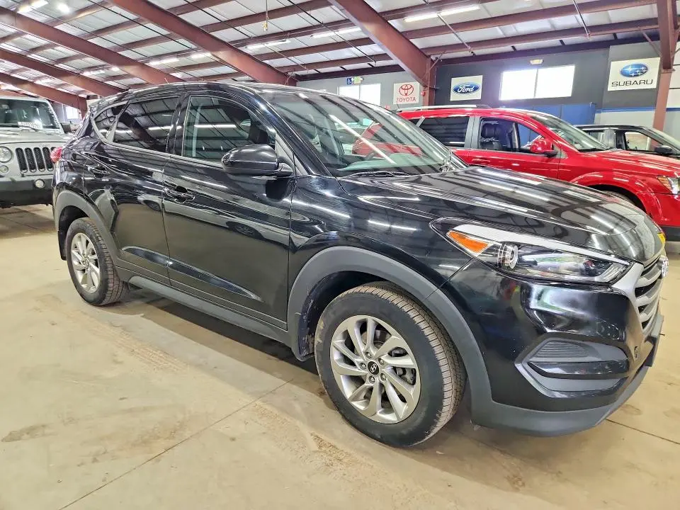 2018 HYUNDAI TUCSON SE  