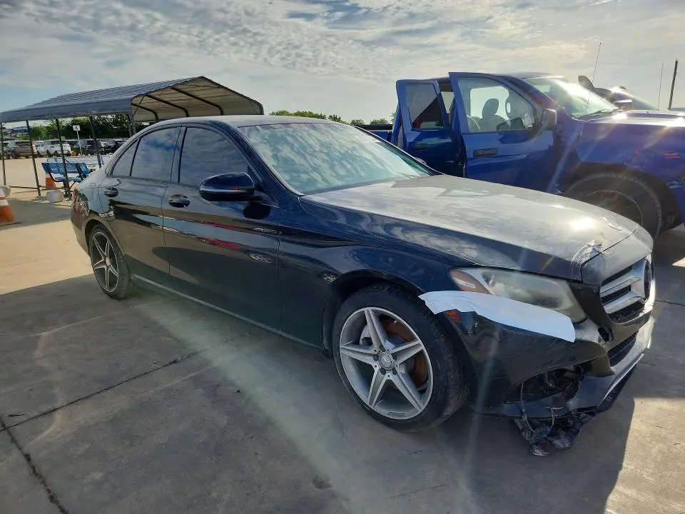 2016 MERCEDES-BENZ C 300  