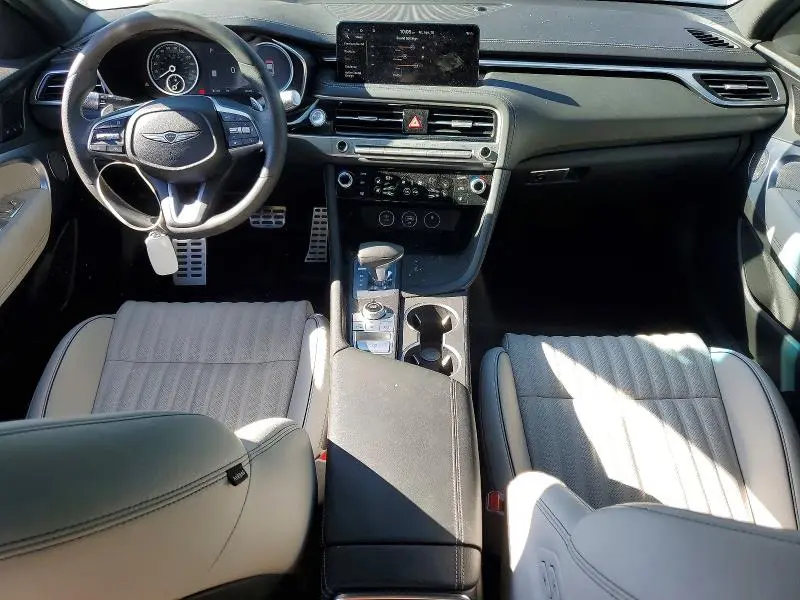 2025 GENESIS G70 2.5T SPORT PRESTIGE  