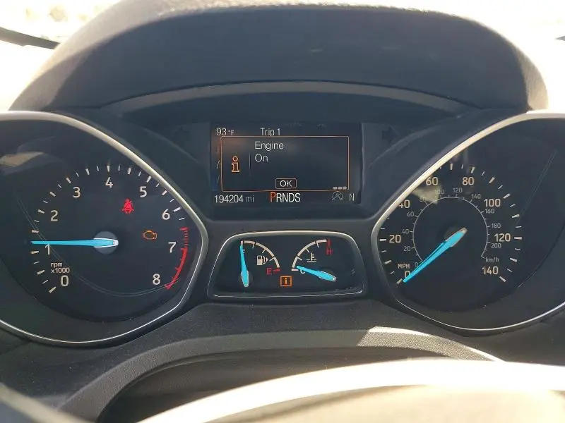 2017 FORD ESCAPE SE  
