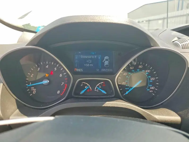 2015 FORD ESCAPE SE  