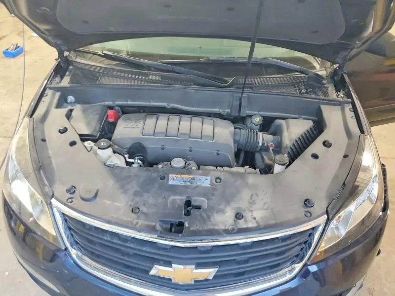 2015 CHEVROLET TRAVERSE LS  