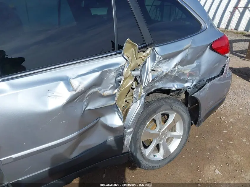 2013 SUBARU OUTBACK 2.5I LIMITED