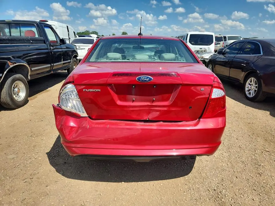 2010 FORD FUSION S  