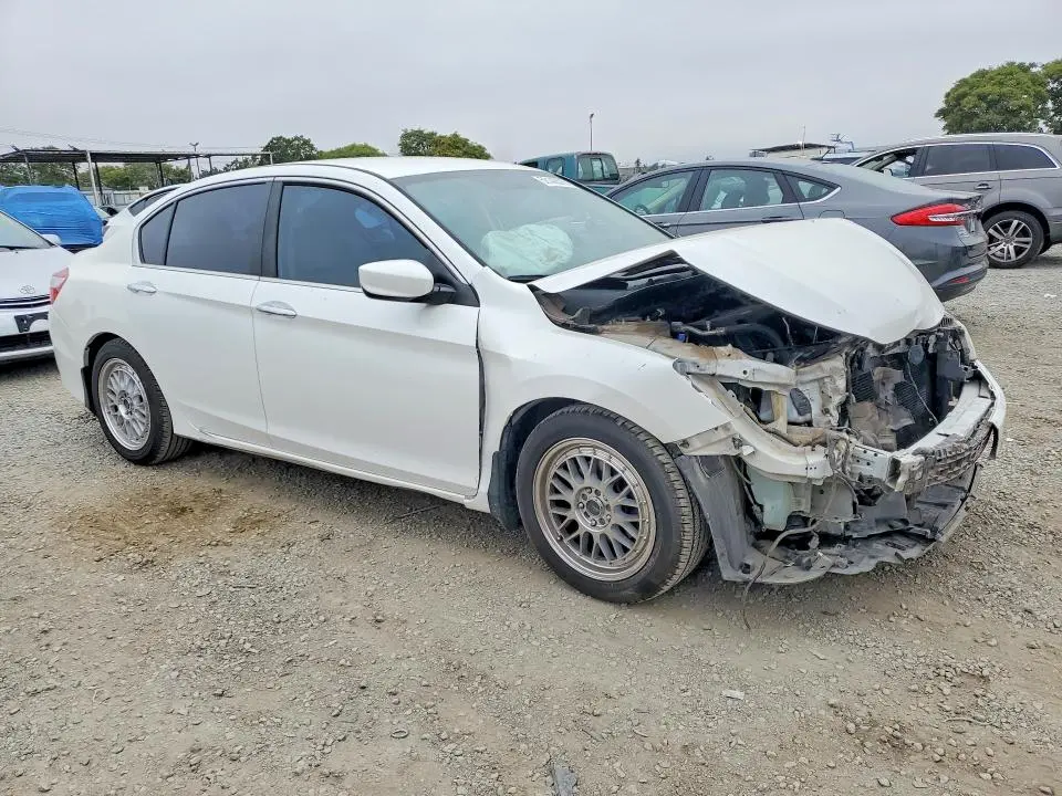 2017 HONDA ACCORD LX  