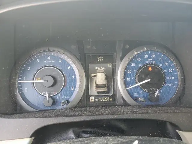 2016 TOYOTA SIENNA XLE  