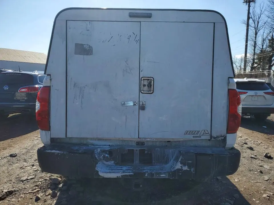 2014 TOYOTA TUNDRA SR  