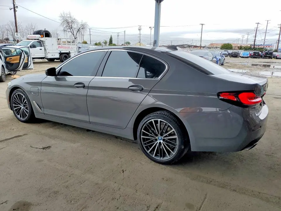 2022 BMW 530E   