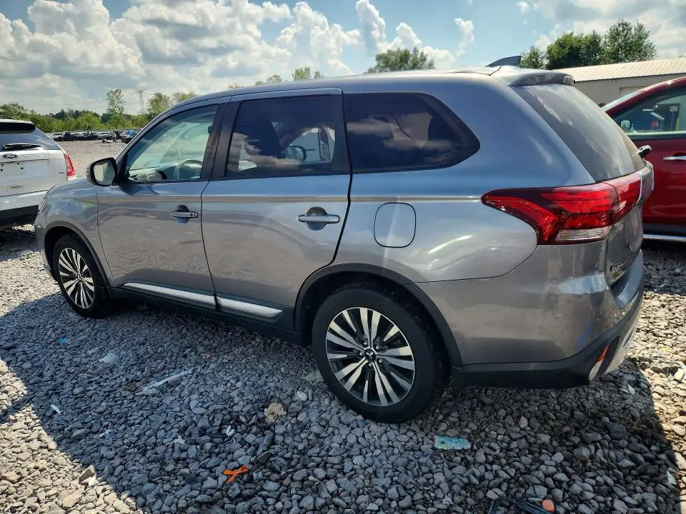 2019 MITSUBISHI OUTLANDER SE  