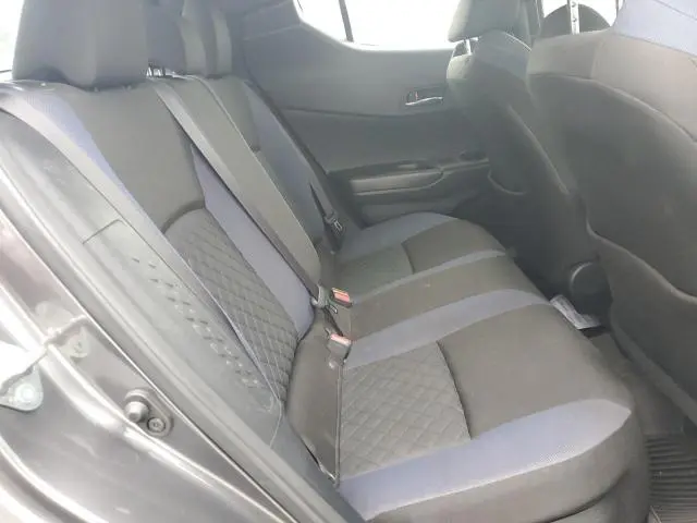 2020 TOYOTA C-HR XLE  