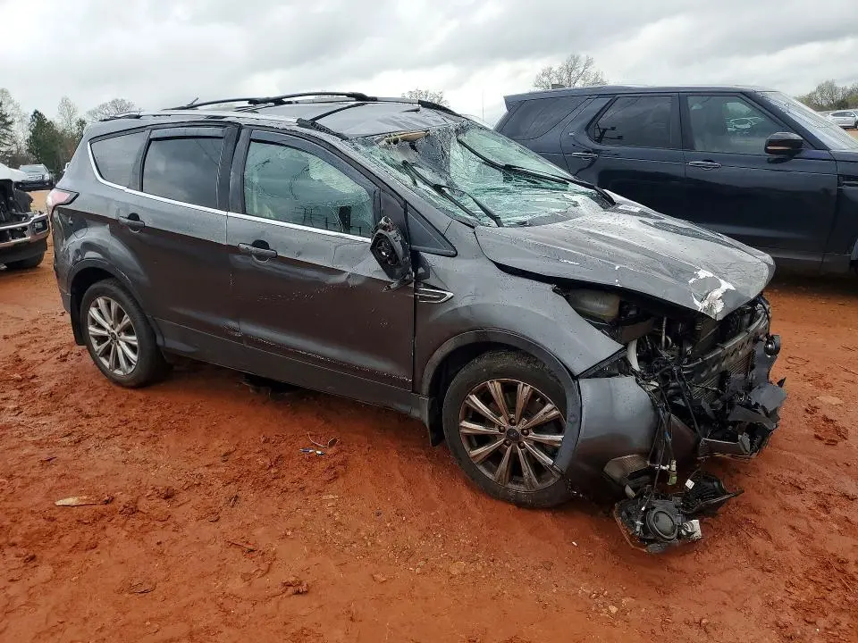 2018 FORD ESCAPE TITANIUM  