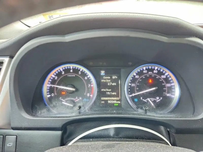 2019 TOYOTA HIGHLANDER XLE  