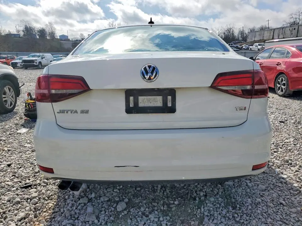 2017 VOLKSWAGEN JETTA SE  